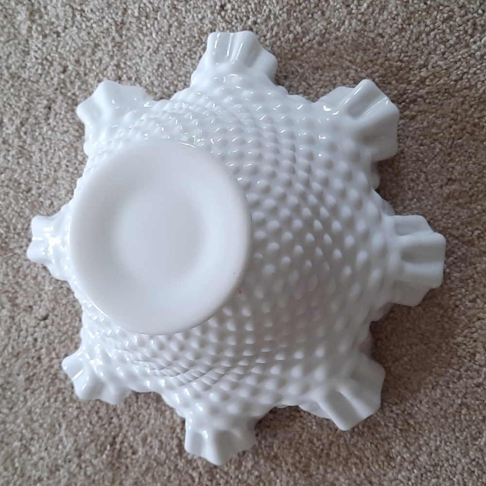 VTG Fenton Hobnail Ruffled Milk Glass Bowl - Picture 4 of 4